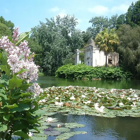 Mary * Falciano del Massico